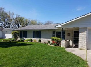 922 E 3rd St, Auburn, IN 46706