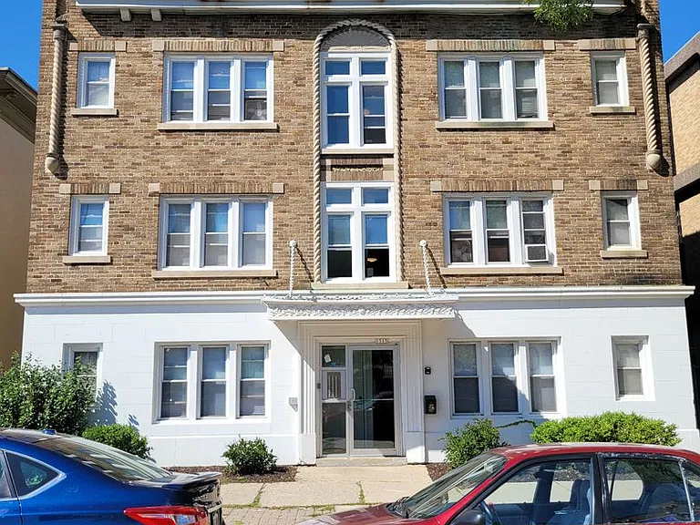 1315 Cass — Photo 32