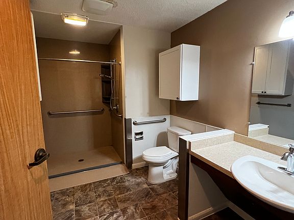 4th image of 4821 S 30th St #2