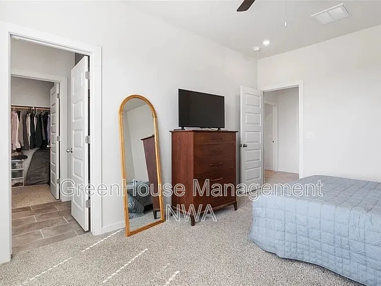 4813 Triangle St — Photo 12