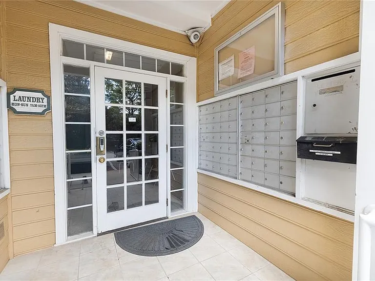 232 Bentley Pl — Photo 16