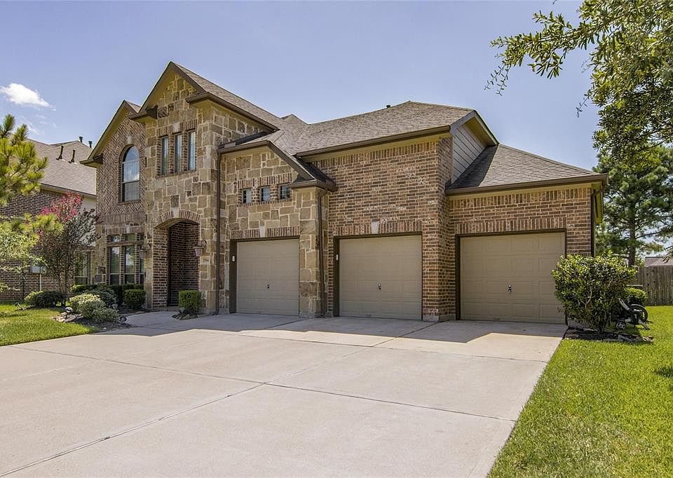 1st image of 2514 Rose Bay Dr
