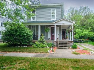 424 Slayton Ave, Grand Haven, MI 49417
