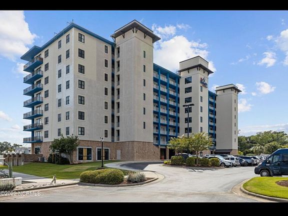 2nd image of 4425 Arendell St Unit 305