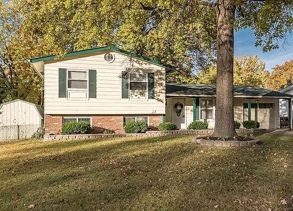 3rd image of 1339 Claudine Dr