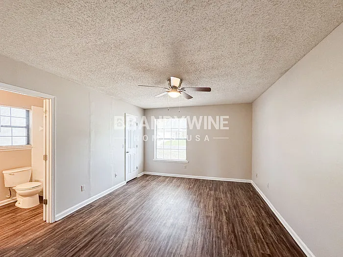 10848 Copper Hill Dr — Photo 11