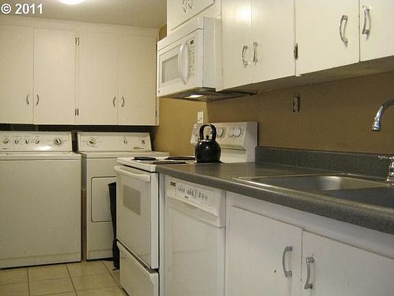 kitchen view to left