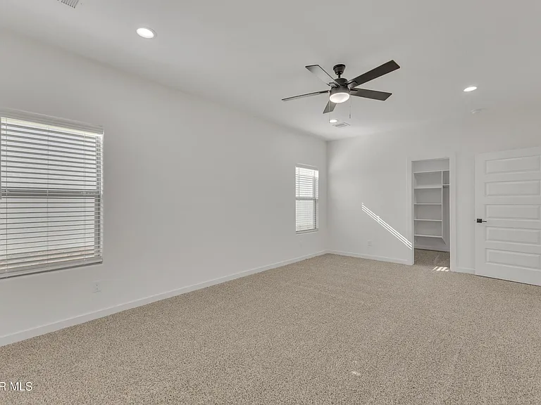 12716 Middlesbrough Ave — Photo 12