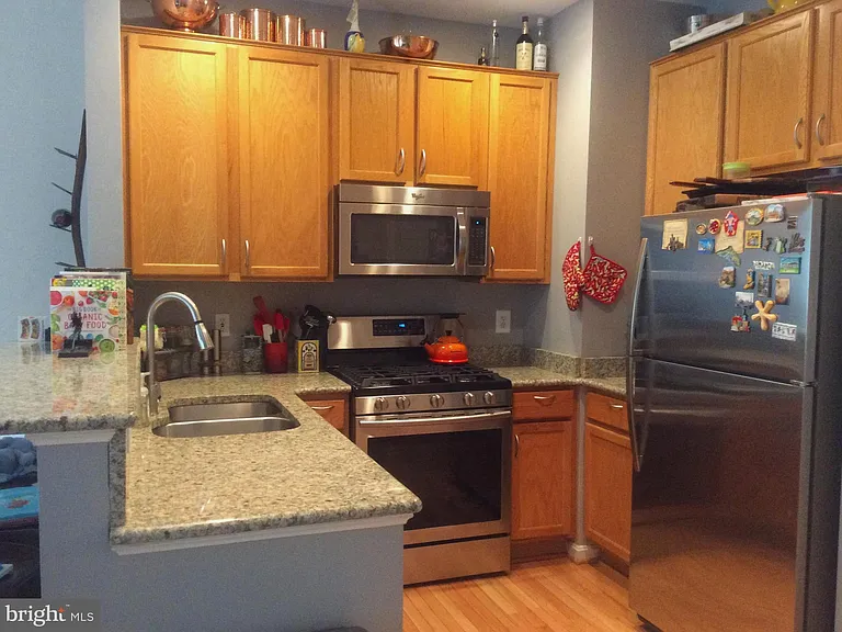 194 Martin Ln — Photo 6