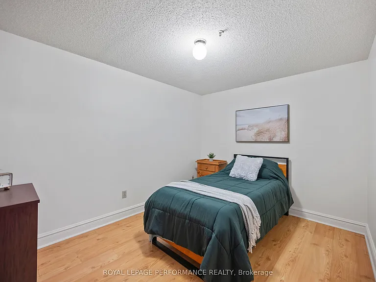 1 Rosamond St E #106 — Photo 17