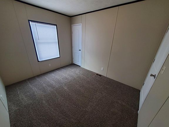 5th image of 8 Starling Hill Dr #233