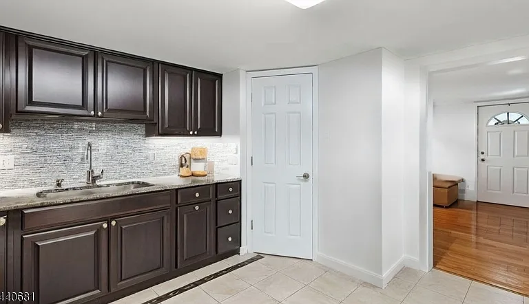 26 Harrison St #B — Photo 3