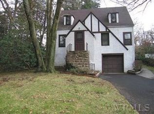 31 Shadow Ln, Larchmont, NY 10538