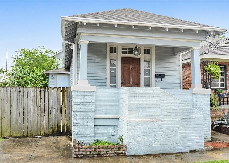 1st image of 3718 D'hemecourt Street