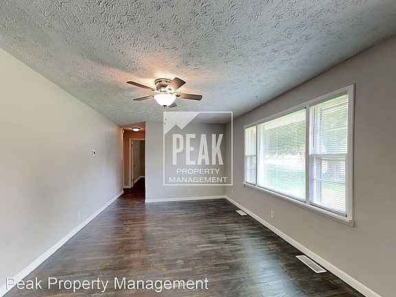3rd image of 2211 Costello Dr
