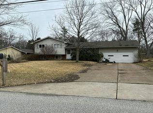 7421 Demshar Dr, Mentor, OH 44060