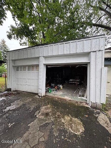 5th image of 147 Homestead Avenue