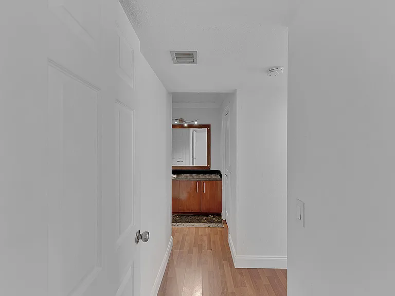 359 Lakeview Dr #102 — Photo 26