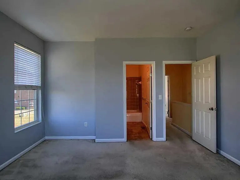 1434 Laurel Park Dr — Photo 22