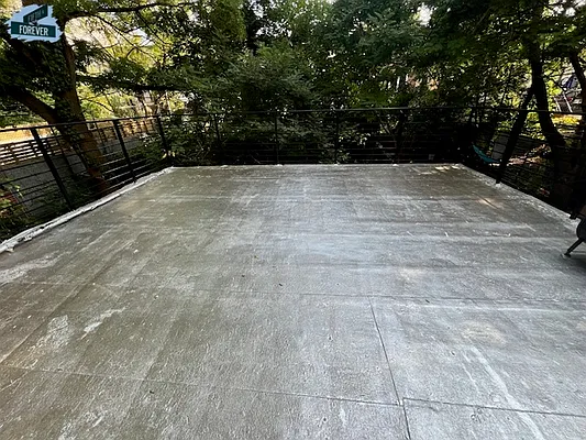 Rented by Fifth & Forever LLC | media 27