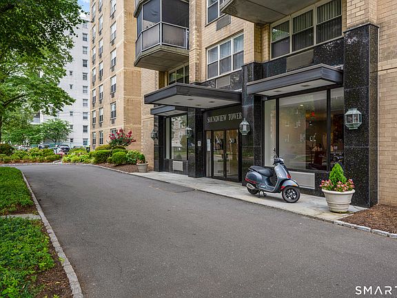 2nd image of 50 Glenbrook Road #8H
