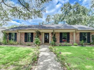 10038 Olympia Dr, Houston, TX 77042