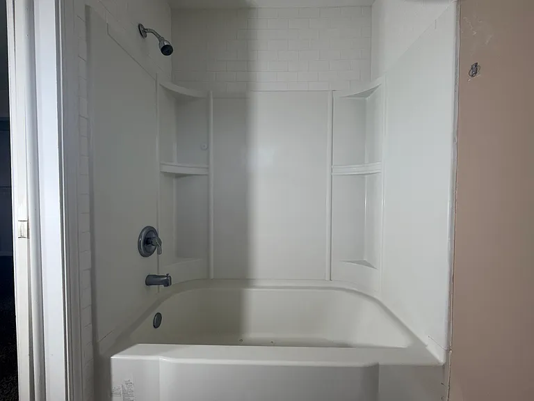441 Townsend Pl — Photo 2