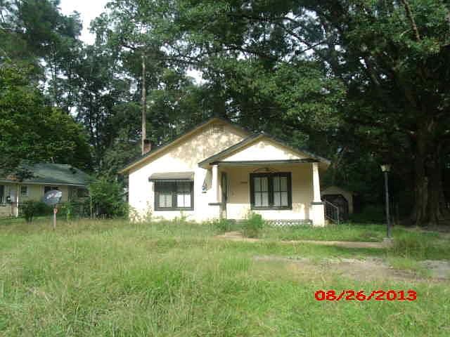 1st image of 2904 Sylvester Dr