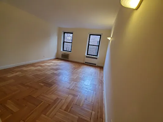 Rented by Bond New York | media 1