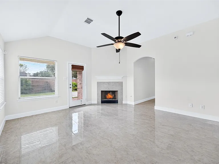 2606 Cypress Springs Dr — Photo 18