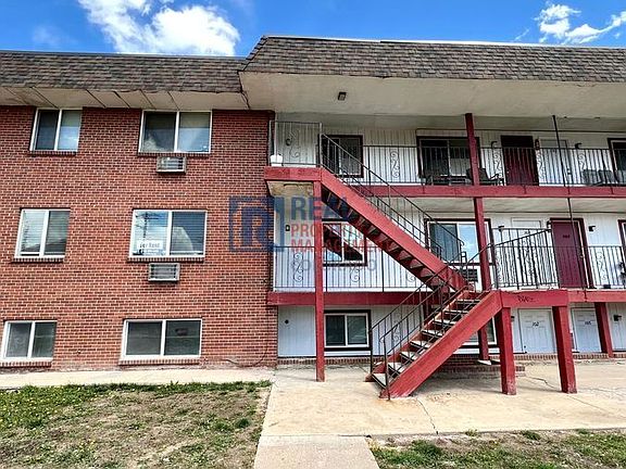 2nd image of 1080 S Eliot St #201