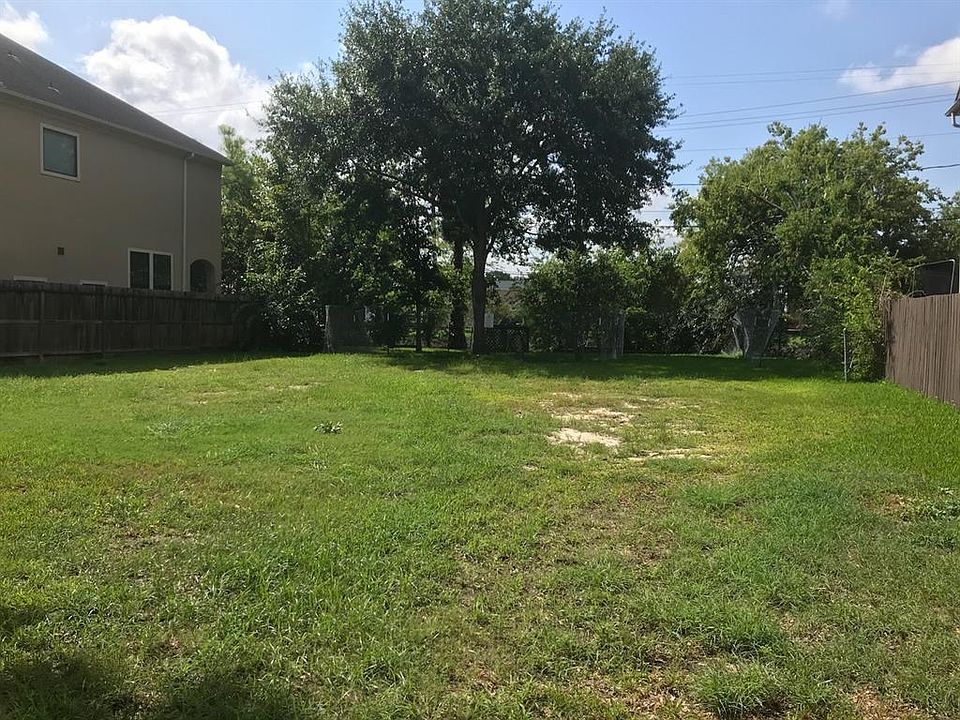 1st image of 4627 Mimosa Dr