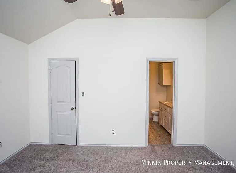 1118 Preston Trl — Photo 36