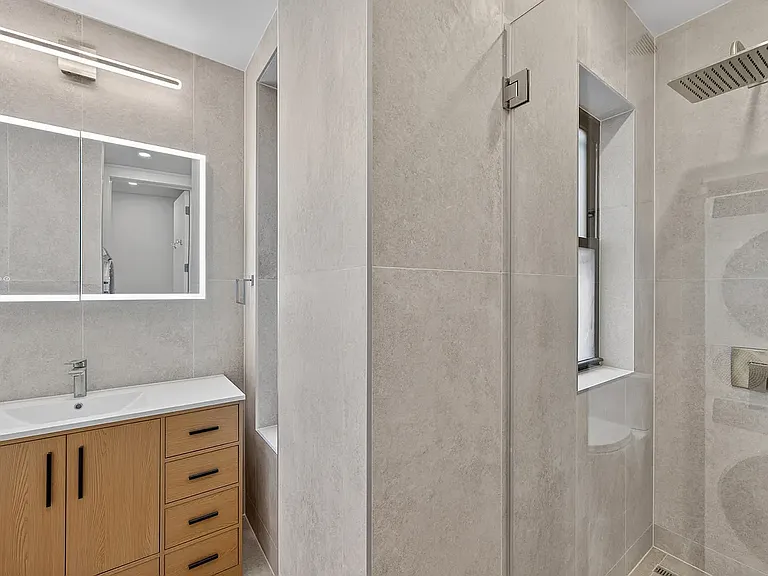 207 8th Ave #3R — Photo 8