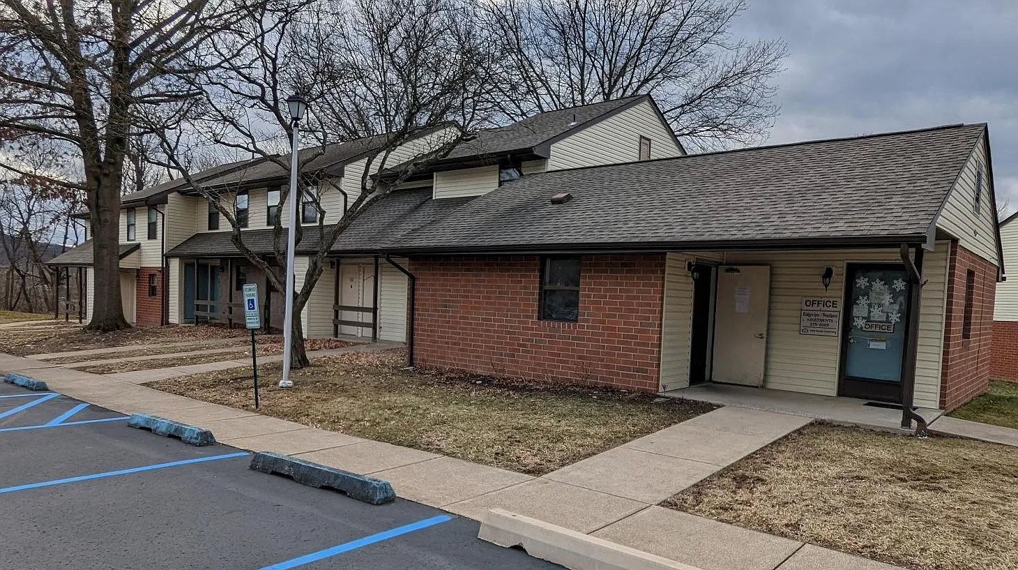ridgeview westlawn apartments — Photo 1