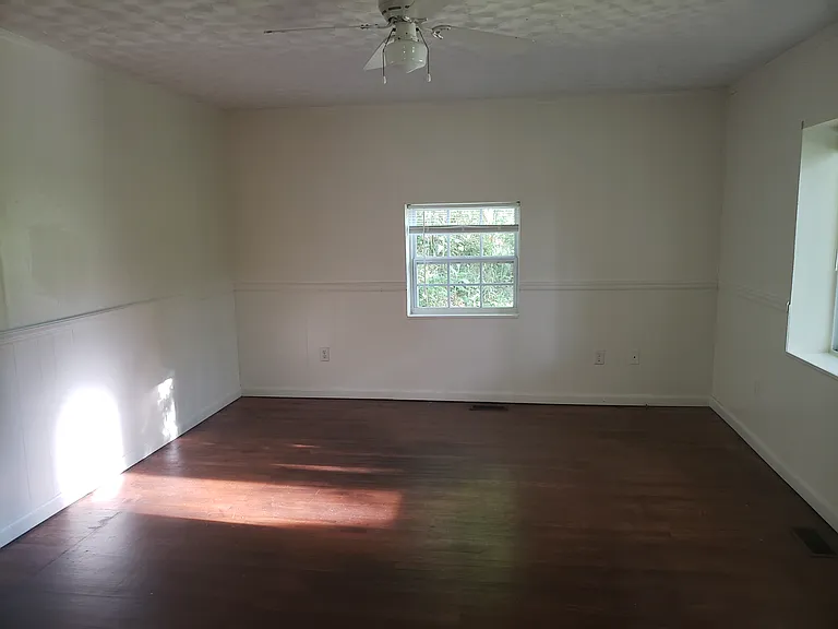 1811 Gap Creek Rd — Photo 3