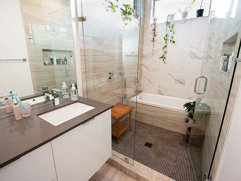 5253 Fauntleroy Way SW — Photo 22