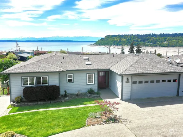8184 Whidbey Drive, Clinton, WA 98236