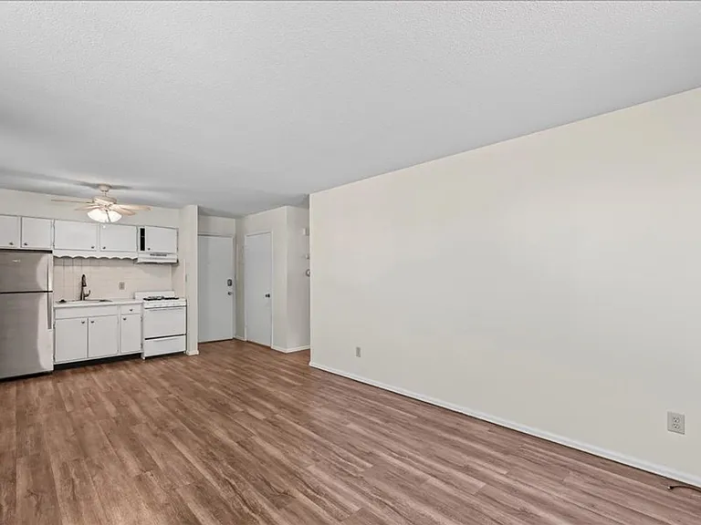 339 Riley Dr — Photo 16