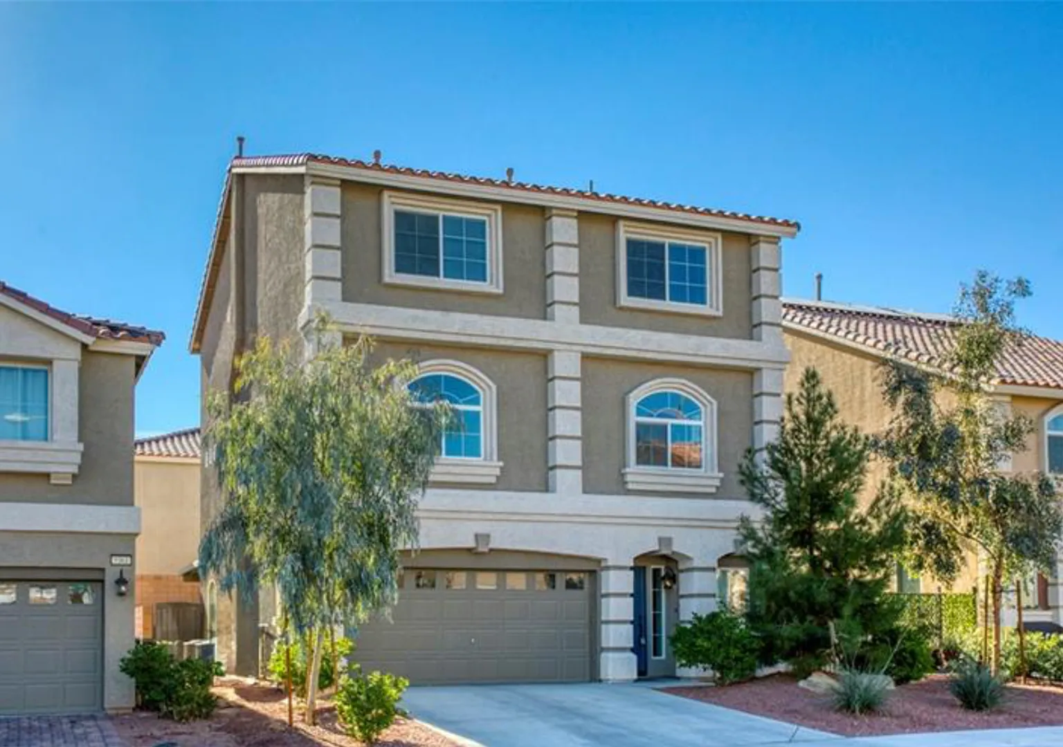 Stunning 3-Story, 5 Bedroom / 3.5 Bath Home In the Heart of Southwest Las Vegas — Photo 3