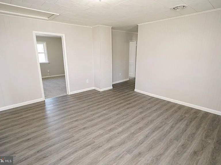 221 Branch St — Photo 17