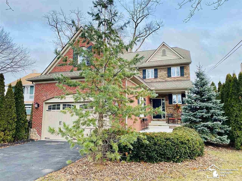1st image of 12154 N Lakeshore Dr
