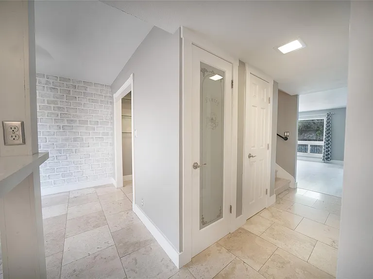 500 E Riverside Dr #242 — Photo 11