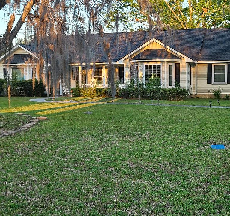 1st image of 103 Camellia Dr