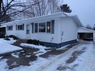 2072 Huron St, Marquette, MI 49855