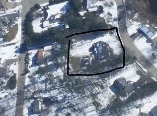 5 Boulters Cv, North Hampton, NH 03862