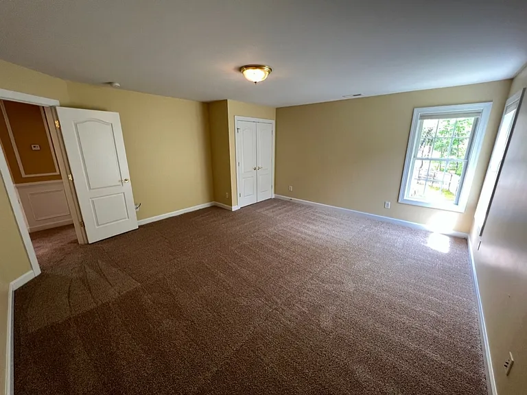 1006 Goldenview Ct — Photo 22