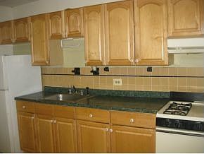 4th image of 20419 Murdock Ave