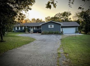 21435 Oakwood Ln, Chanute, KS 66720
