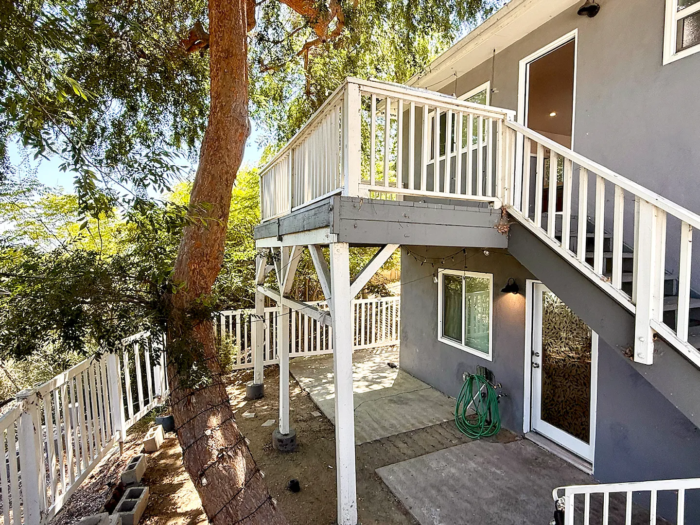 3 Bed / 3 Bath Home in the Hills of Echo Park — Photo 2